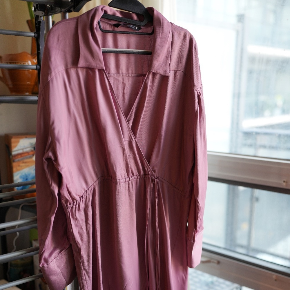 Flowy dress - Picture 2 of 6